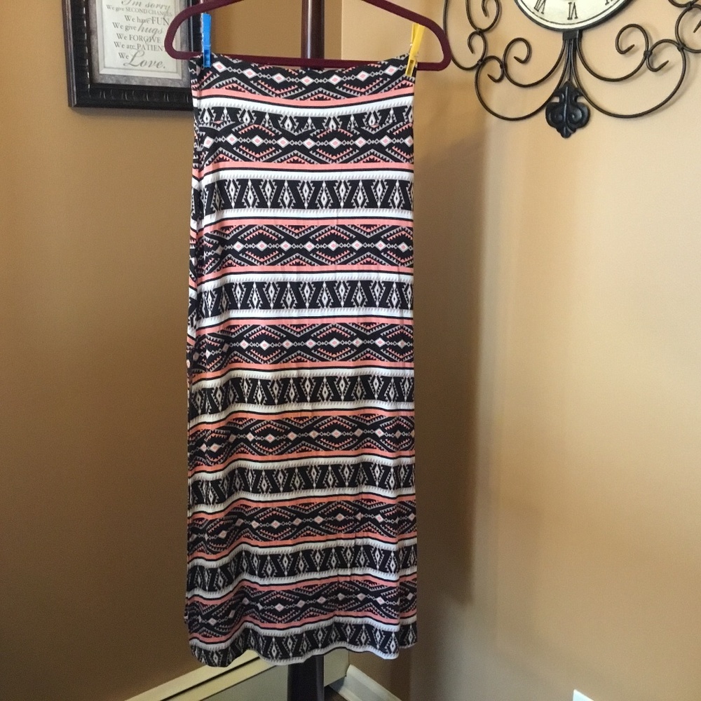 5 Maxi High Waisted skirts